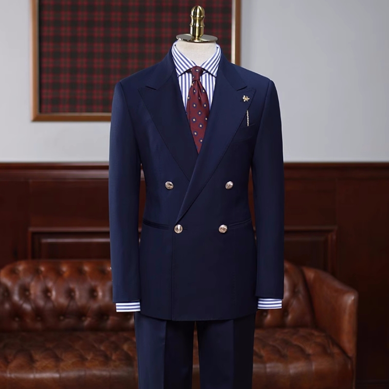 Elegant Navy Blue Peaked Lapel Double Breasted Prom Suits-BMbridal