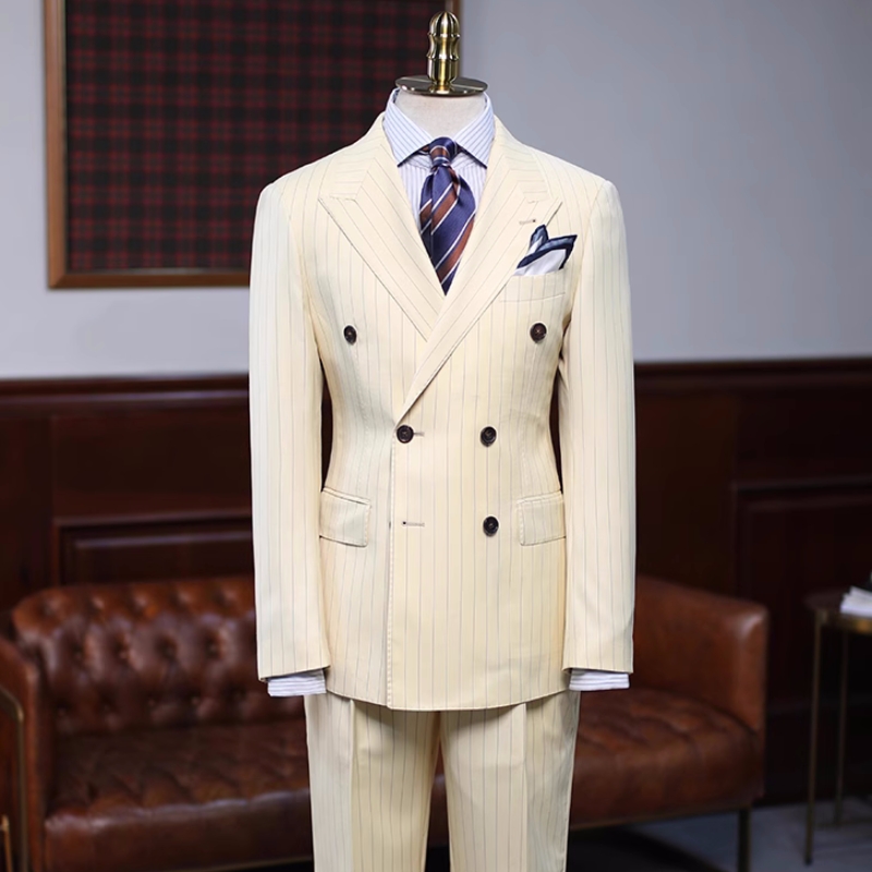 Chic Champagne Peaked Lapel Double Breasted Striped Prom Suits-BMbridal
