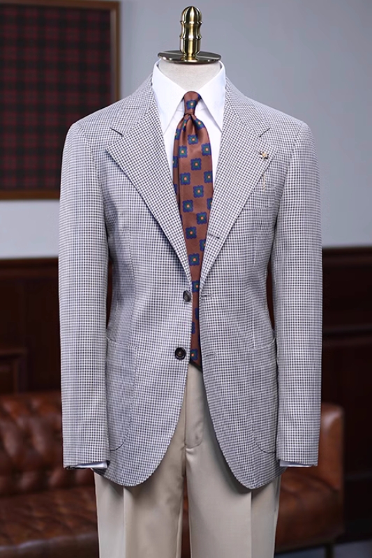 Charming Gray Plaid Notched Lapel Prom Suits For Men-BMbridal