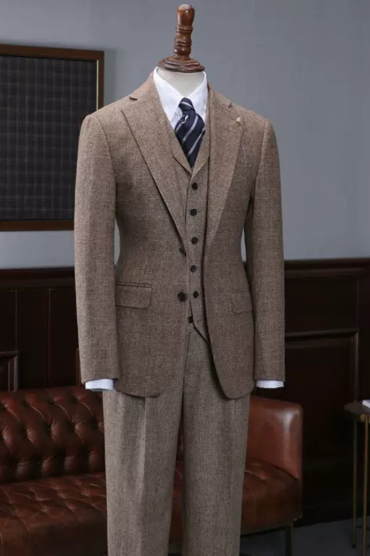 Elegant Coffee Notched Lapel Three Pieces Prom Suits-BMbridal