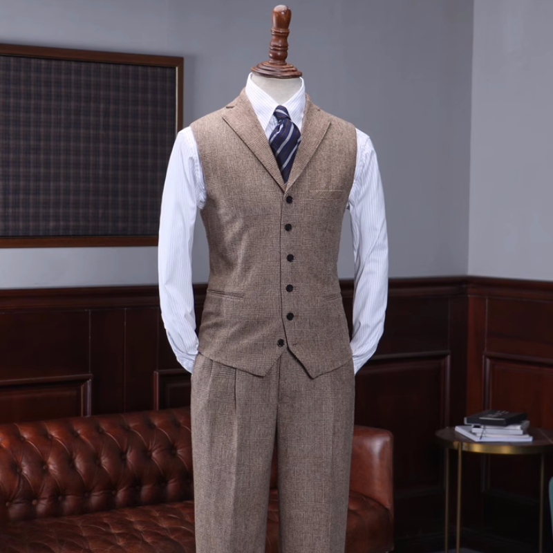 Elegant Coffee Notched Lapel Three Pieces Prom Suits-BMbridal