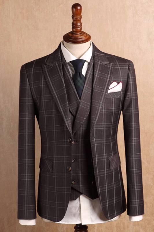 Elegant Coffee Peaked Lapel Three Pieces Plaid Prom Suits-BMbridal