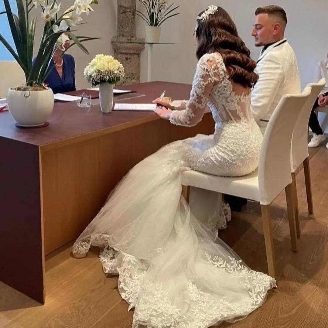 Vintage Long Lace Open Back Mermaid Wedding Dress with Sleeves