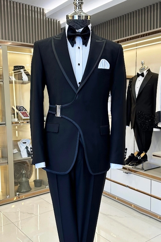Chic Black Peaked Lapel Wedding Men Suits-BMbridal