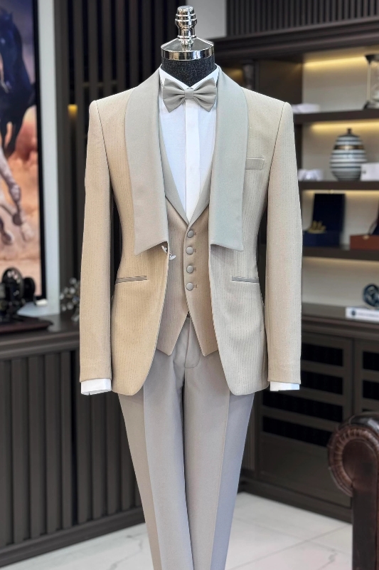 Beige Shawl Lapel Three Pieces Wedding Men Suits