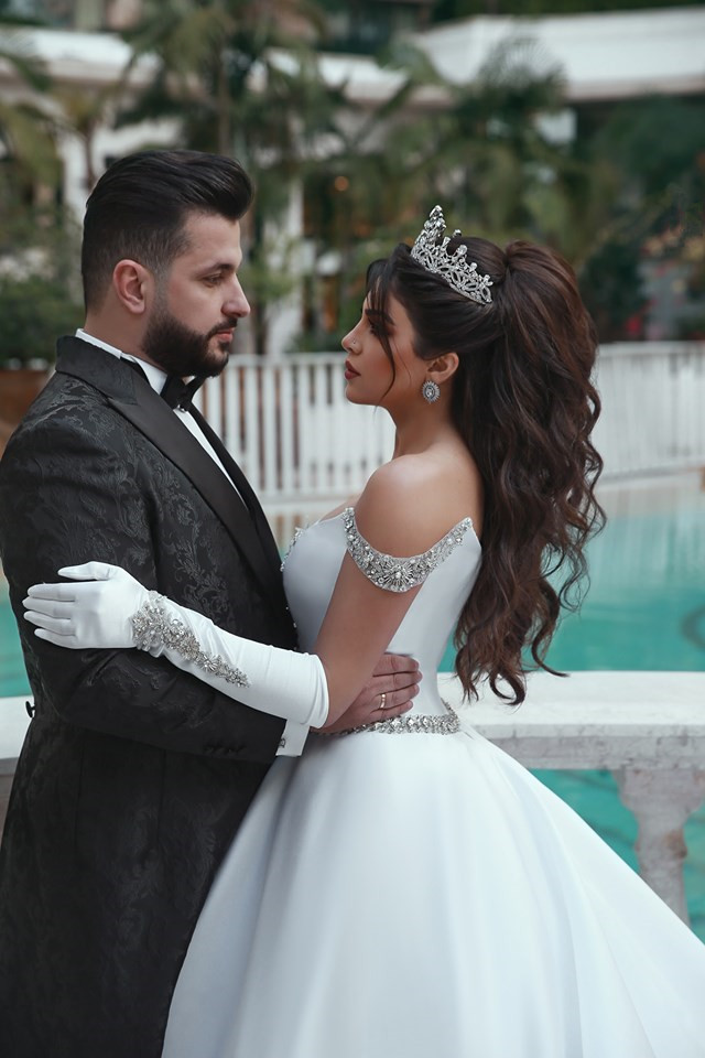 Bmbridal Off-the-Shoulder Ball Gown Wedding Dress With Beads-BMbridal