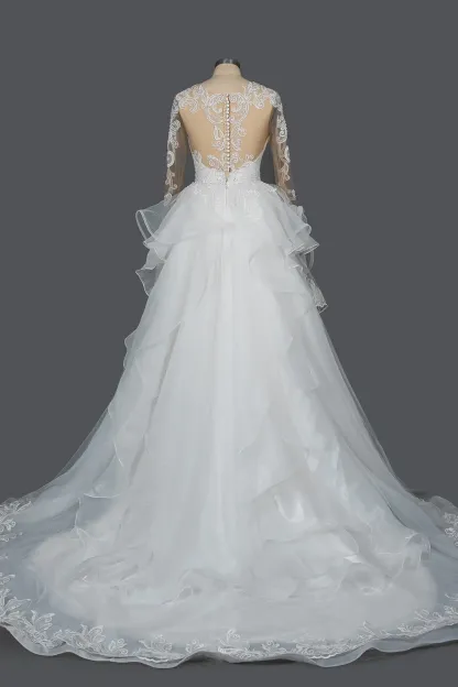 Chic Ruffles Ball Gown Long Sleeve Wedding Dress with Lace Appliques