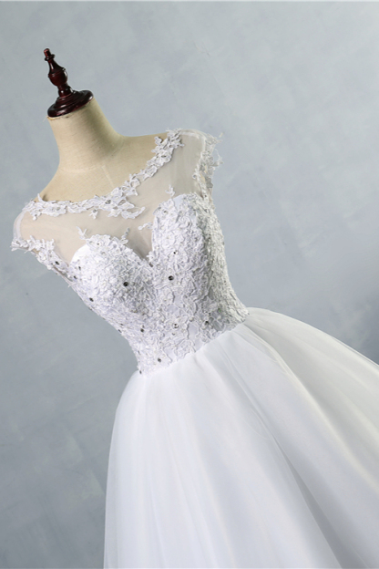 BMbridal Elegant Jewel Tulles Lace Wedding Dress Sleeveless Appliques Beadings Bridal Gowns Online
