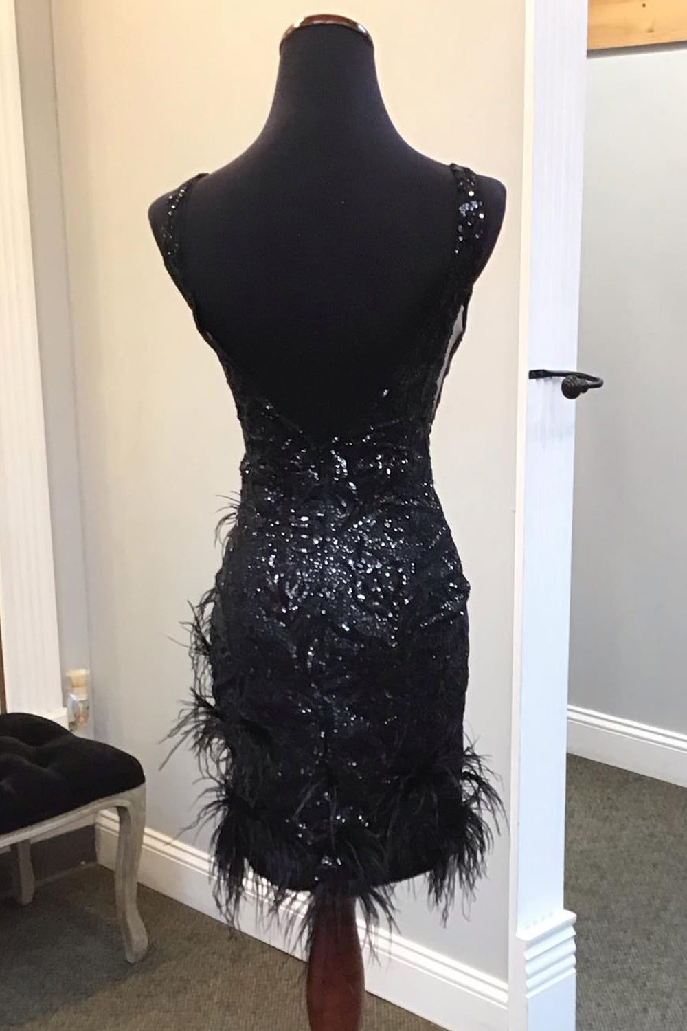 Sparkly Black Sequin V-Neck Backless Tight Short Homecoming Dress with Feathers-BMbridal