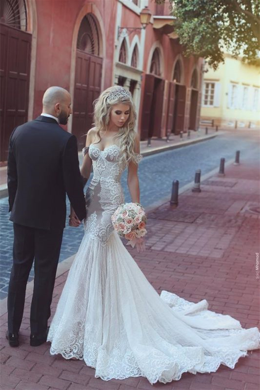 Off-the-Shoulder Mermaid Lace Sweetheart Wedding Dress with Lace-Up Back