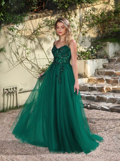 Emerald Sequin Tulle Gown: Outdoor Wedding & Evening Elegance