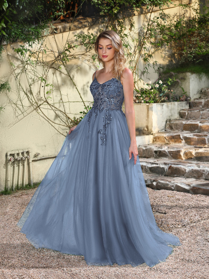 Emerald Sequin Tulle Gown: Outdoor Wedding & Evening Elegance