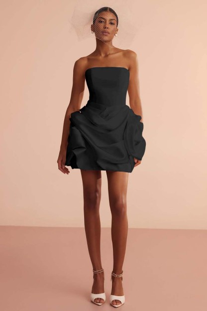 Glamorous Strapless Sleeveless Short Prom Dress With Pleated