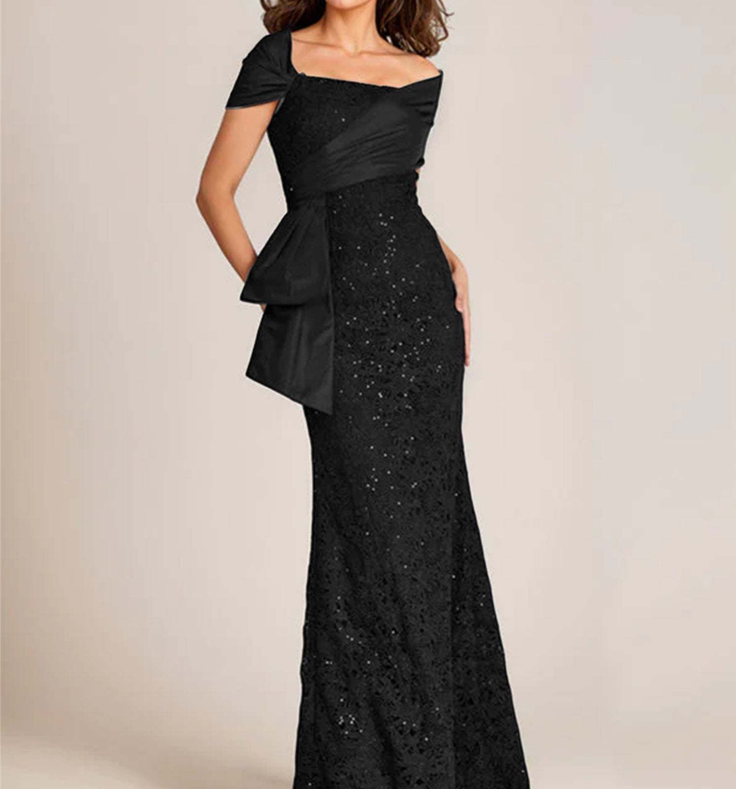 Off-the-Shoulder Lace Trumpet/Mermaid Mother of the Bride Dresses Featuring Applique & Beading-BMbridal