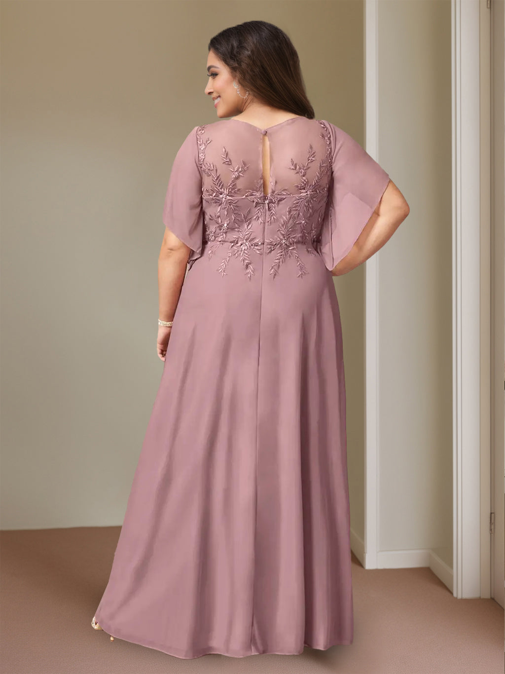 Plus Size Floor-Length Mother of the Bride A-Line Dress with Lace Round Neck and Short Sleeves-BMbridal