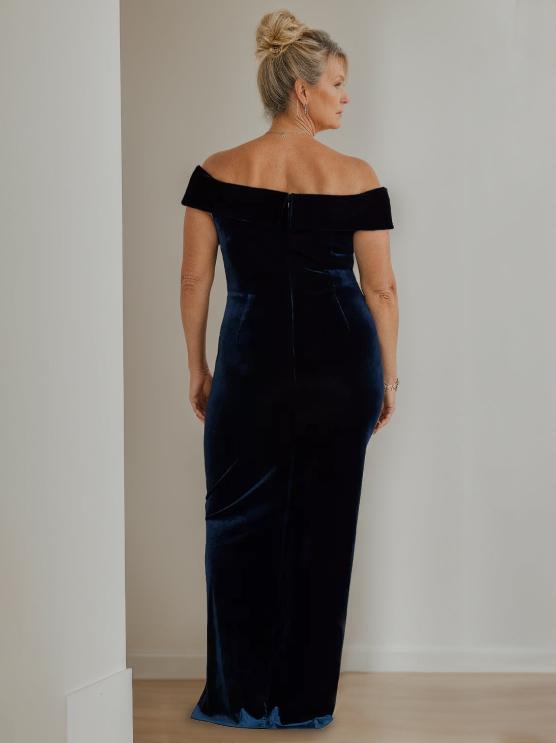 Plus Size Velvet Mother of the Bride A-Line Dress with V-Neck and Side Split-BMbridal