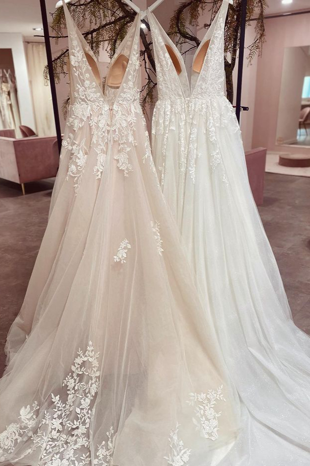 Classic Backless Long A-Line V-Neck Wedding Dress with Tulle Lace