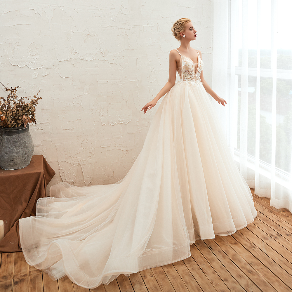 BMbridal Elegant Spaghetti-Starps Tulle Wedding Dress With Appliques