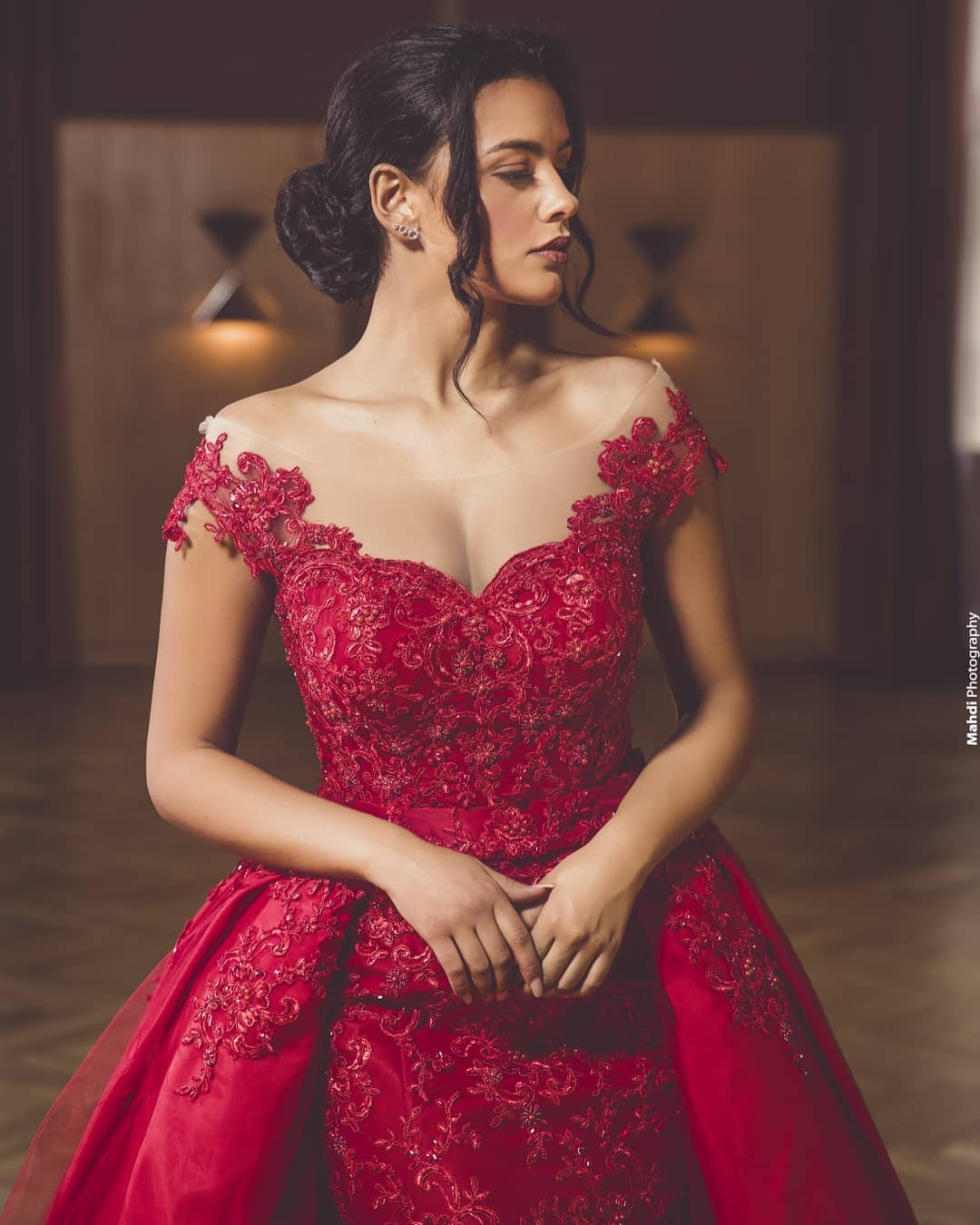 Bmbridal Red Off-the-Shoulder Prom Dress Lace Appliques With Overskirt