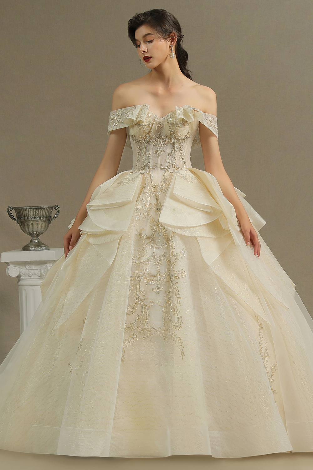 BMbridal Off-the-Shoulder Princess Wedding Dress With Lace Appliques-BMbridal
