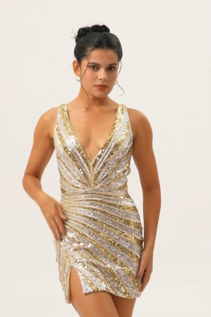 Sparkly Golden V-Neck Short Tight Homecoming Dress with Beading