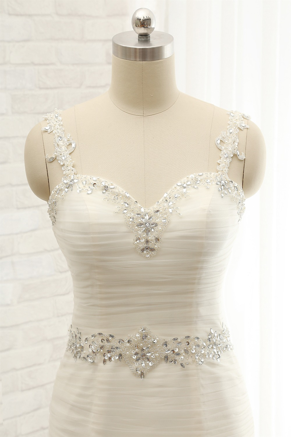 BMbridal Unique Ivory Straps Mermaid Wedding Dresses Tulle Ruffles Sequins Bridal Gowns Online