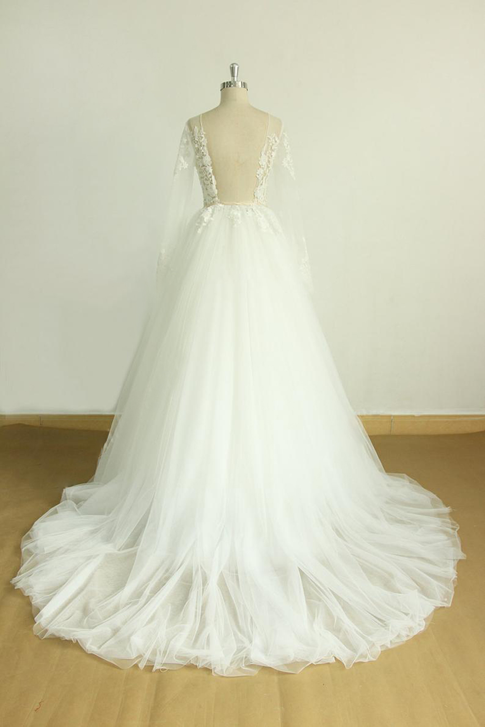 BMbridal Chic Jewel Longsleeves Tulle Wedding Dress Appliques Lace A-line Bridal Gowns On Sale