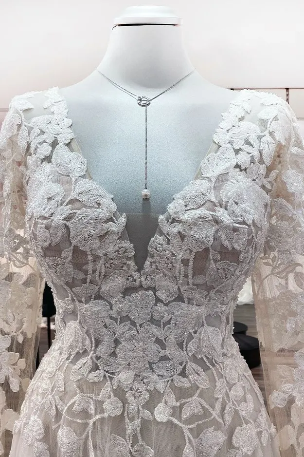 Classy Ivory Long Sleeves A-Line Lace Open Back Wedding Dresses with Tulle Appliques