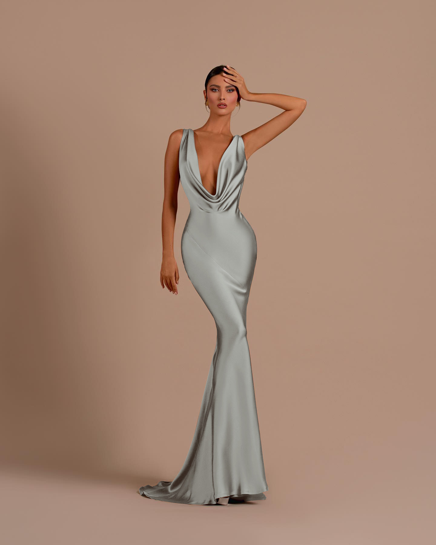 Black Deep V Neck Sleeveless Mermaid Long Prom Dress With Pleated