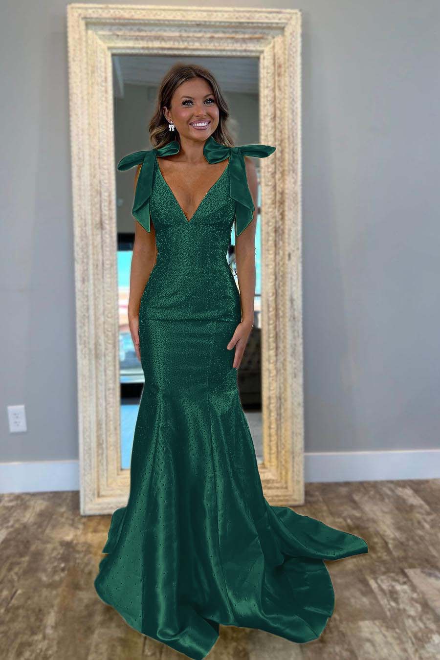 Straps V Neck Sleeveless Long Mermaid Prom Dress With Beading