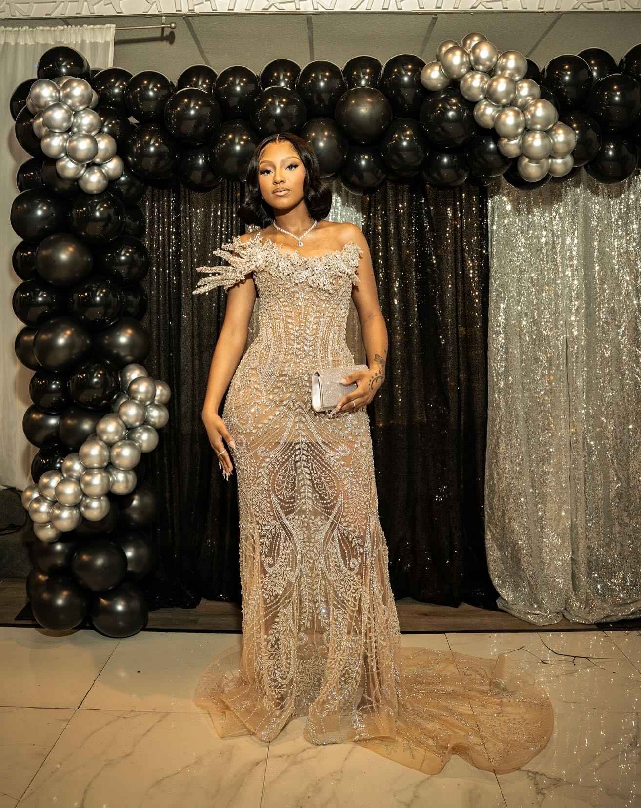 Gilded Dreams - Off-Shoulder Champagne Mermaid Dress in Shimmering Perfection