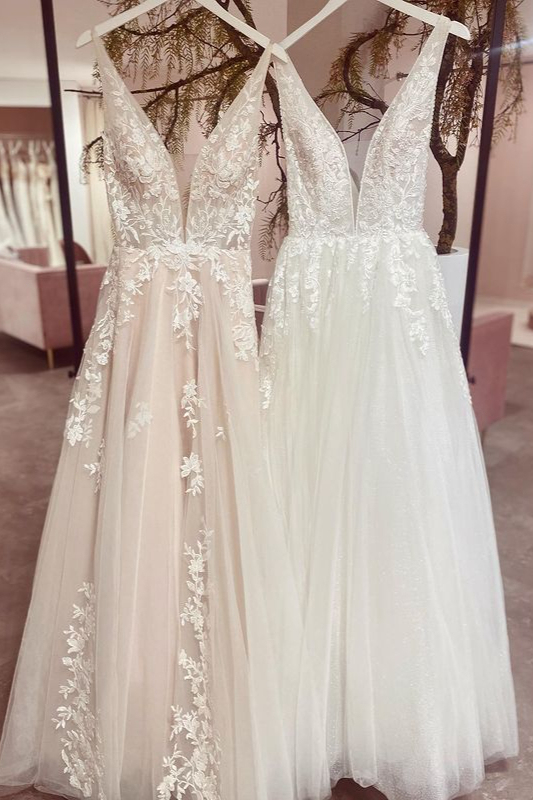 Classic Backless Long A-Line V-Neck Wedding Dress with Tulle Lace