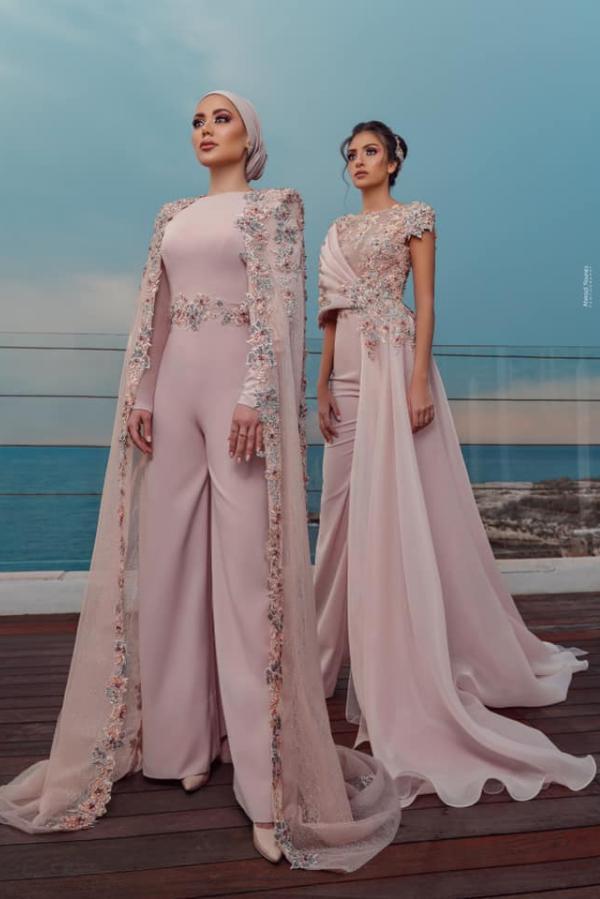 Fashionable Bateau Short Sleeves Lace Jumpsuit with Train