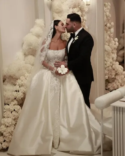 Arabic Lace Saudi Ball Gown Wedding Dress For Bride Strapless Pearls Satin Wedding Dresses Ruffle Dubai R Bridal Gowns Plus Size