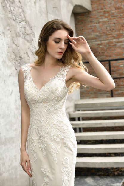 BMbridal Glamorous Mermaid Satin Lace Open Back Wedding Dress