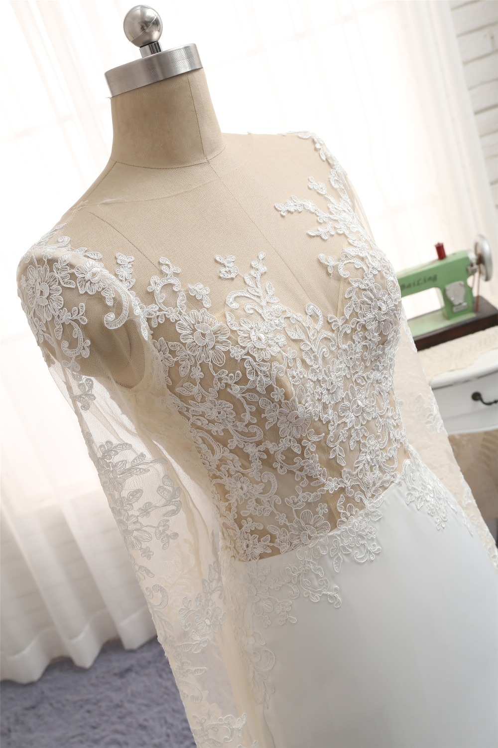 BMbridal Chic Jewel White Chiffon Lace Wedding Dress Long Sleeves Applqiues Bridal Gowns On Sale