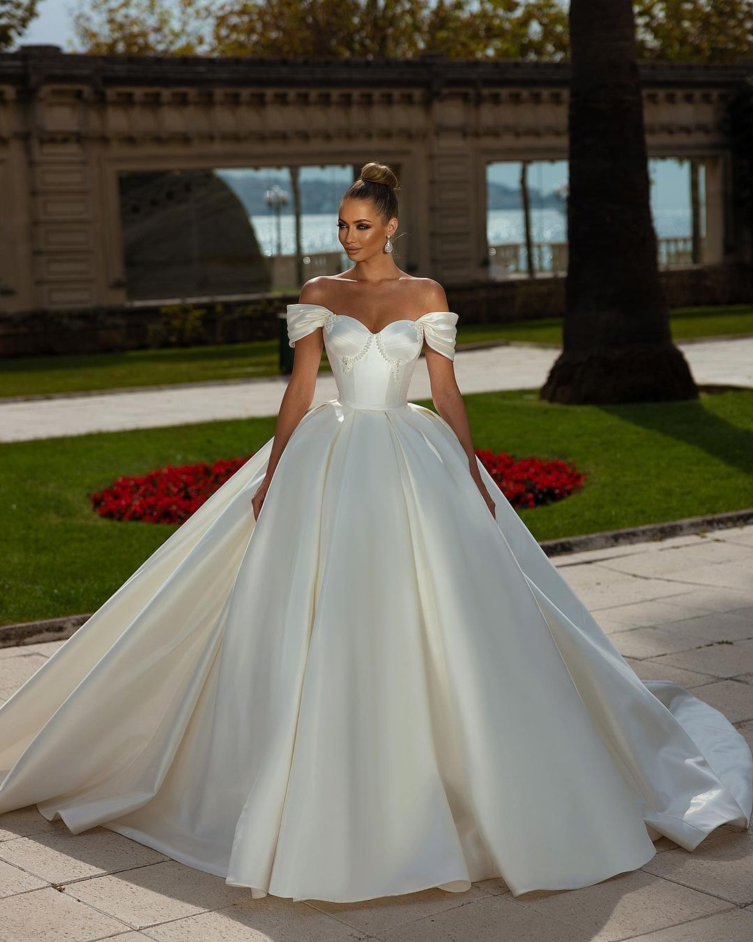 Bmbridal Off-the-Shoulder Ball Gown Wedding Dress Satin-BMbridal