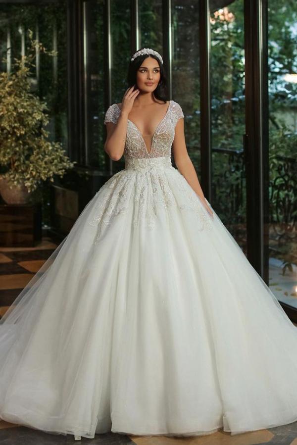 Brilliant Long A-Line V-Neck Cap Sleeves Wedding Dress with Beads Tulle