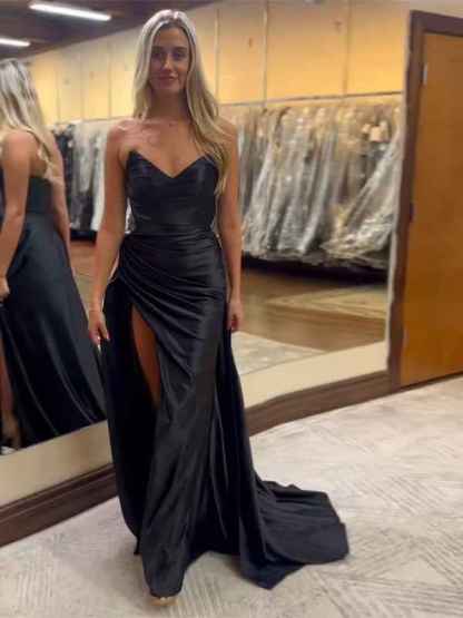 Black Mermaid Strapless V-neck Satin Ruched Sheath Long Prom Dress with Slit