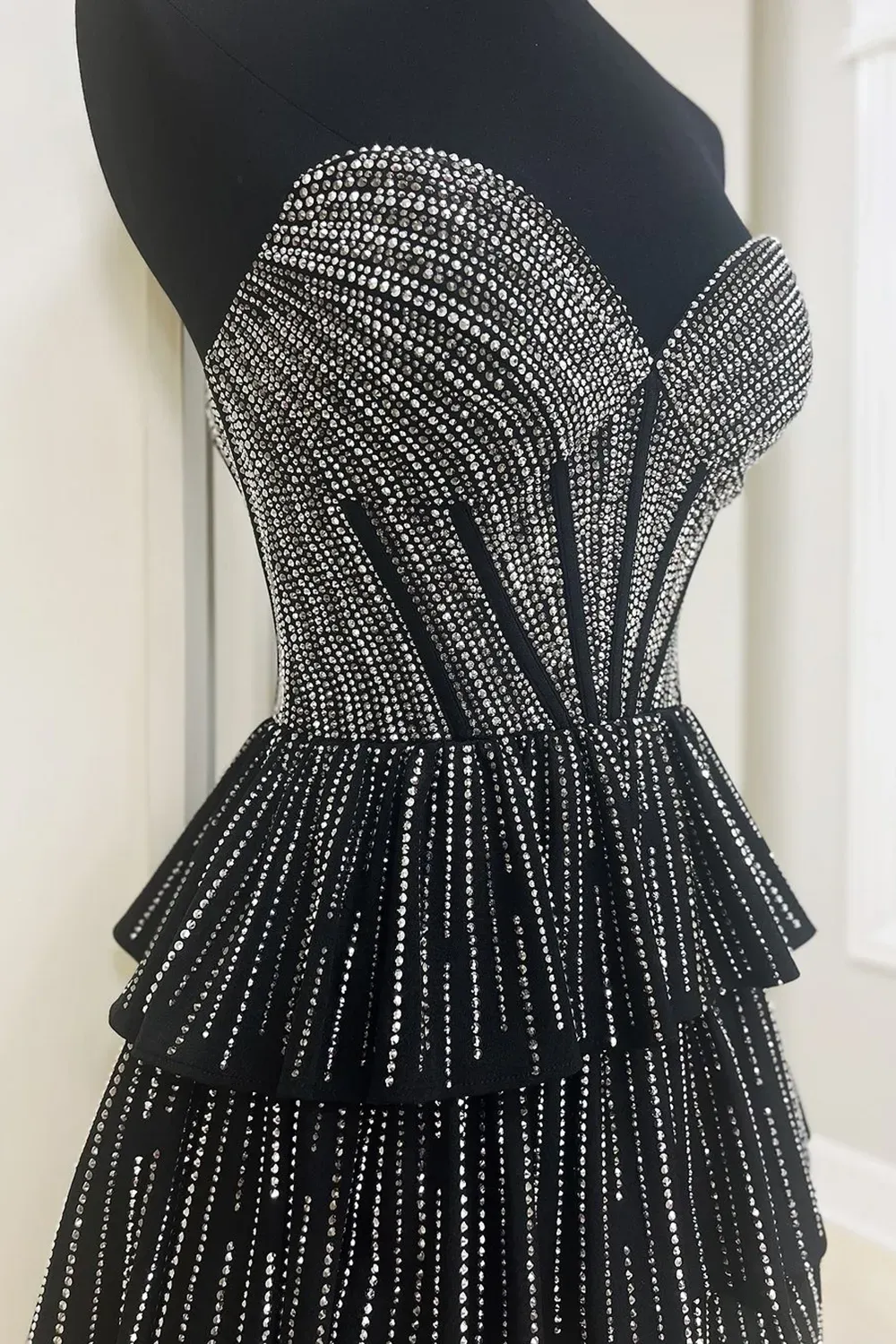 Sparkly Grey Sweetheart Ruffled Short Homecoming Dress