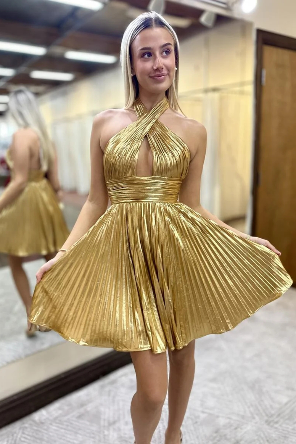 A Line Golden Criss Cross Halter Pleated Short Homecoming Dress-BMbridal