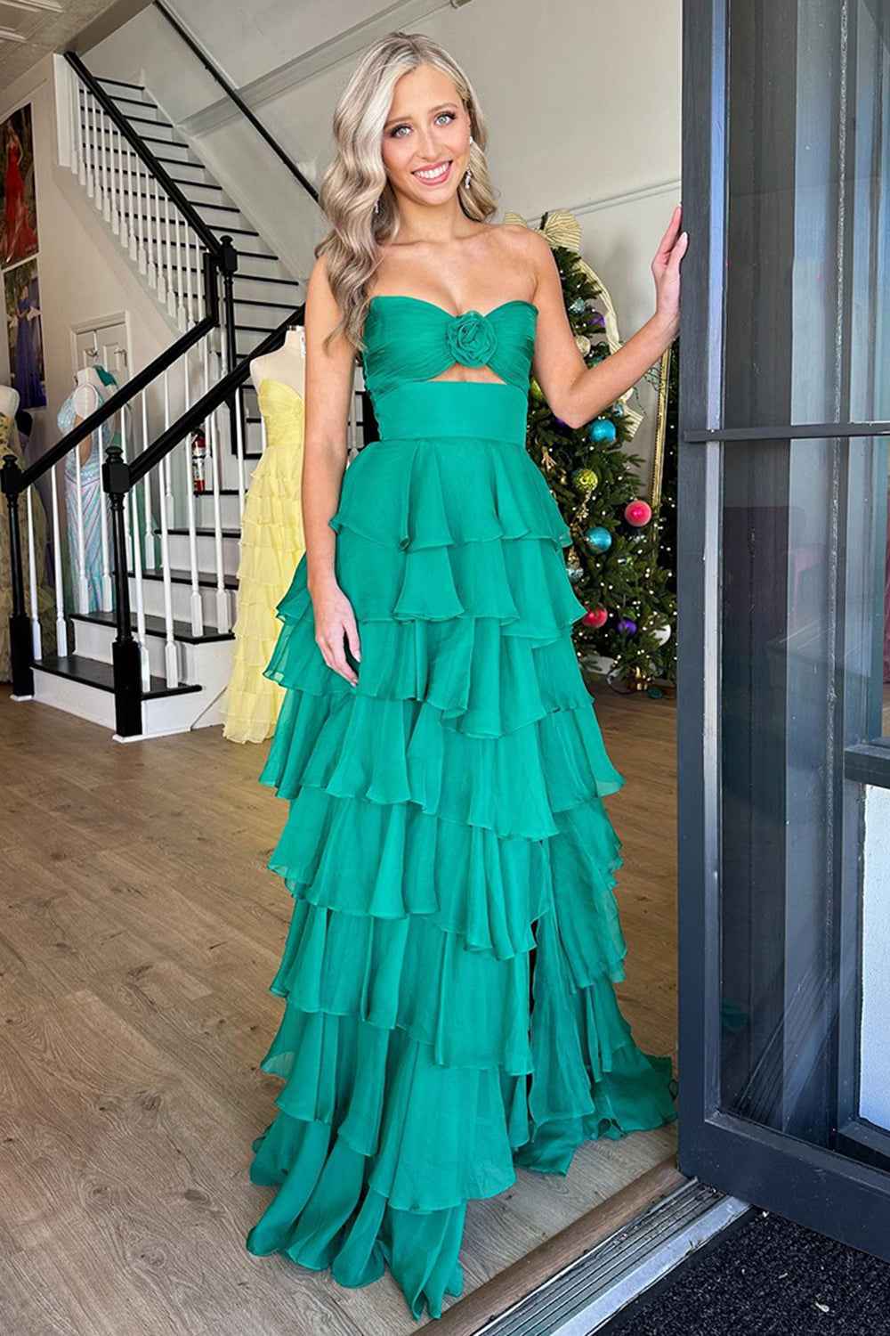 Black Sweetheart Chiffon A-Line Tiered Long Prom Dress with Slit