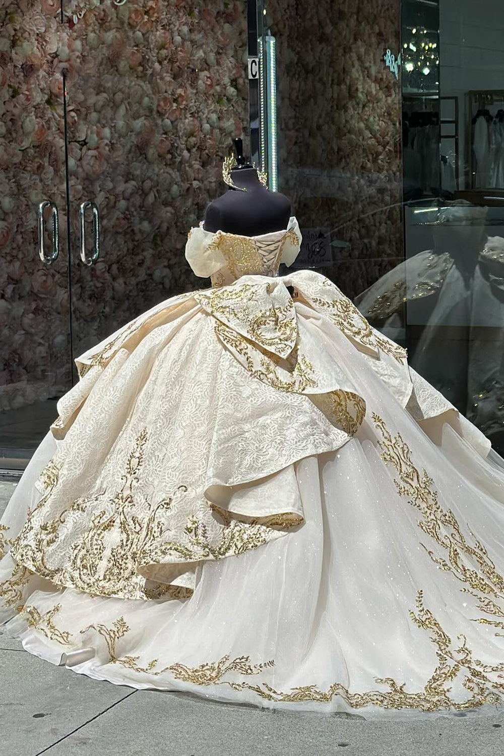Off the Shoulder Sparkly Apricot Ball Gown with Bow and Tulle Applique for Quinceanera