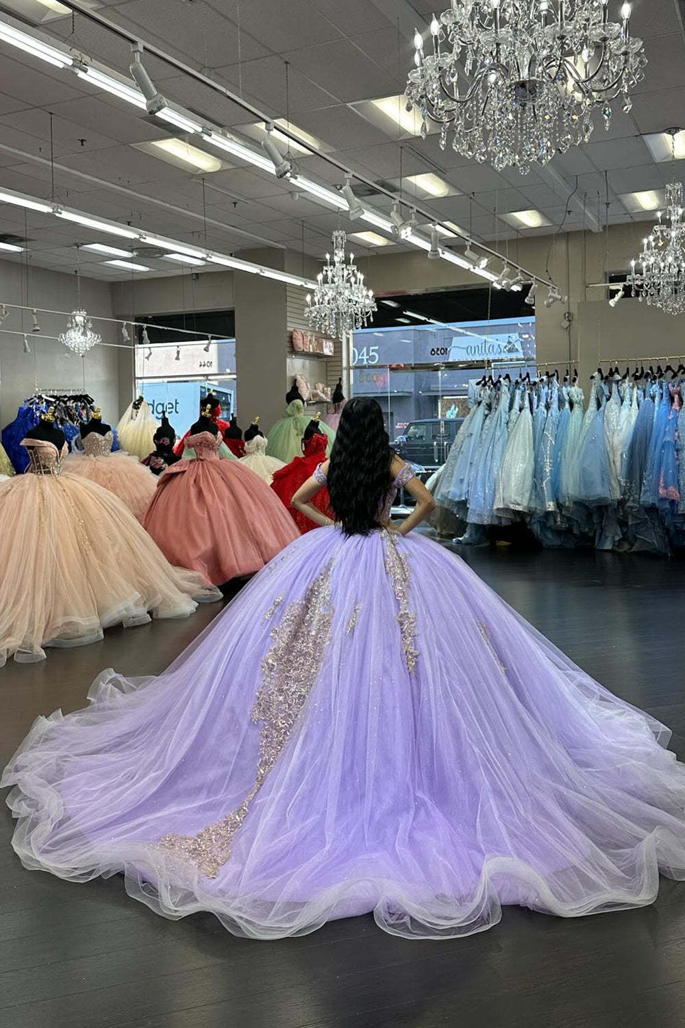 Off the Shoulder Lilac Tulle Ball Gown with Applique for Quinceanera
