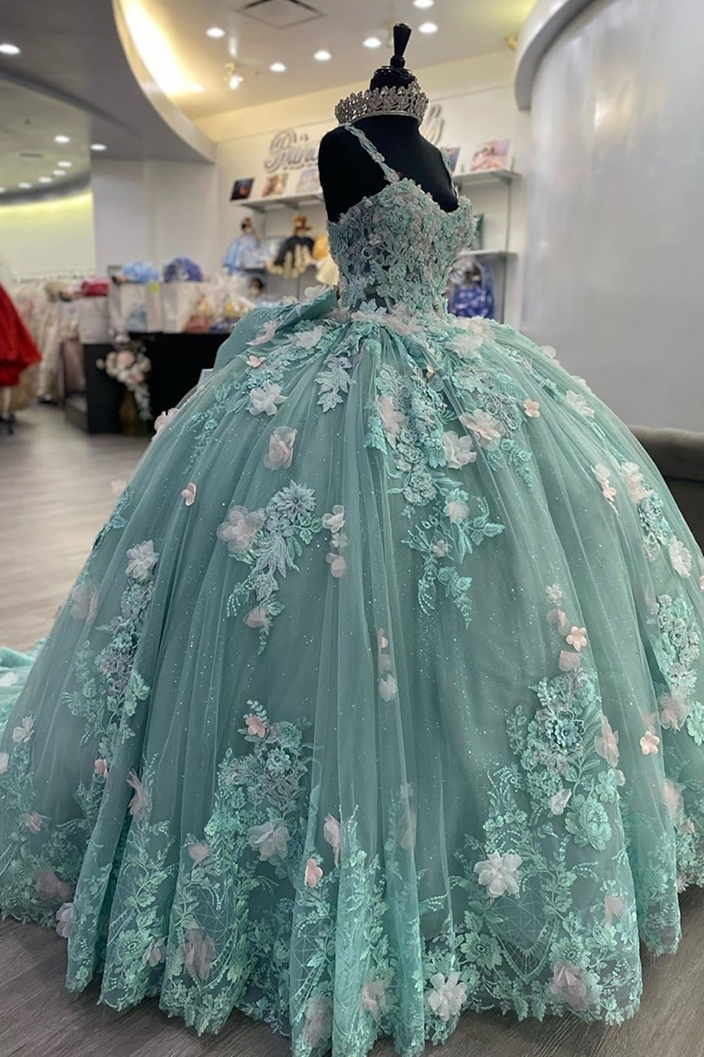 Sweetheart Ball Gown in Sage Green Tulle with Appliques for Quinceanera