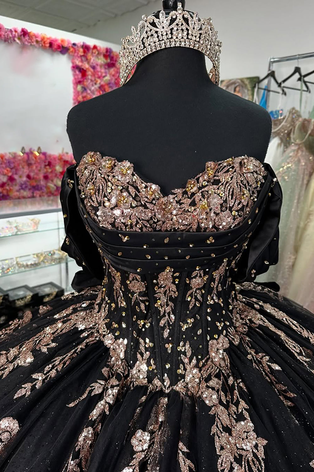Off-the-Shoulder Black Ball Gown with Sequins and Appliques for Quinceanera