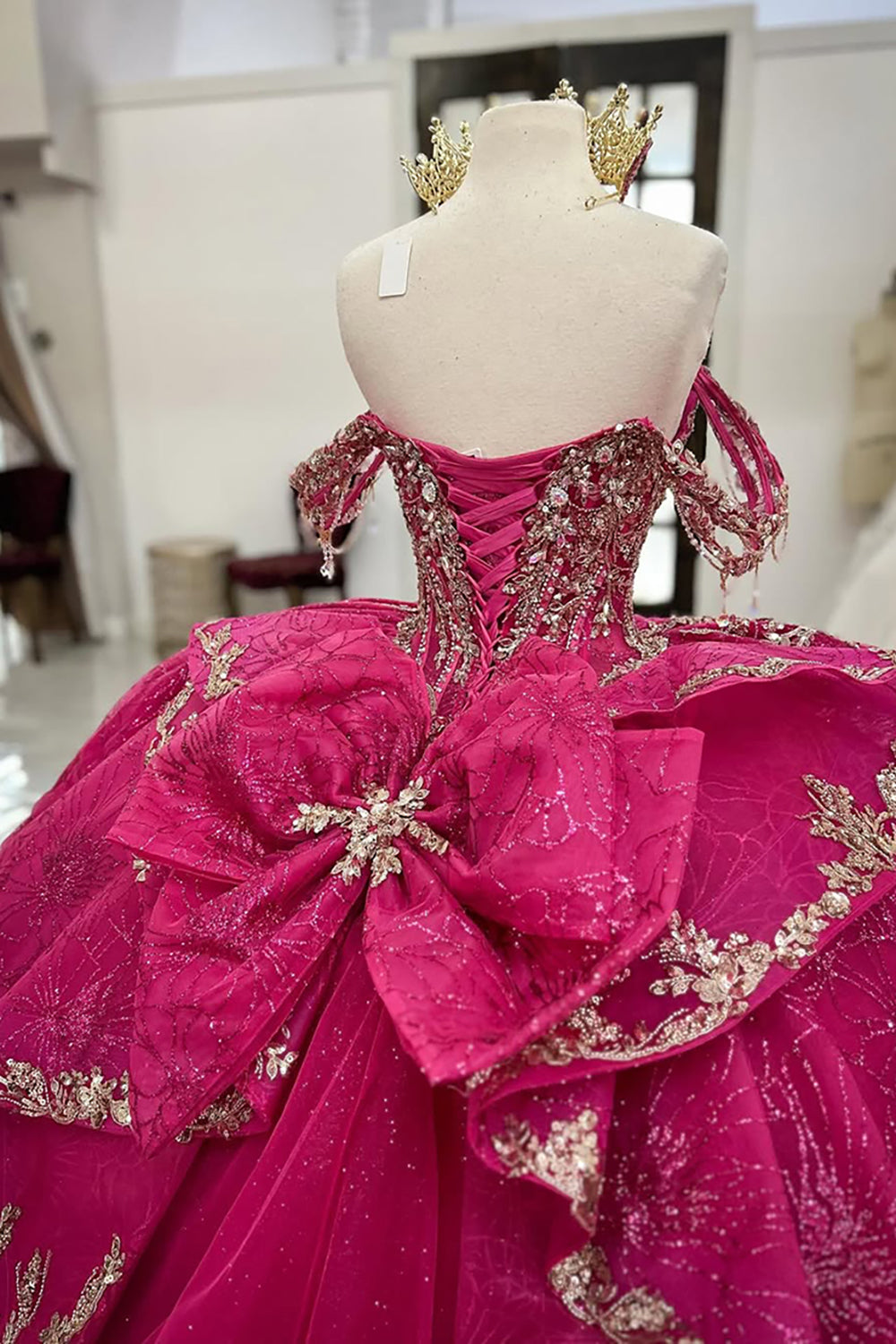 Princess Off-the-Shoulder Quinceanera Dress in Fuchsia with Applique and Train