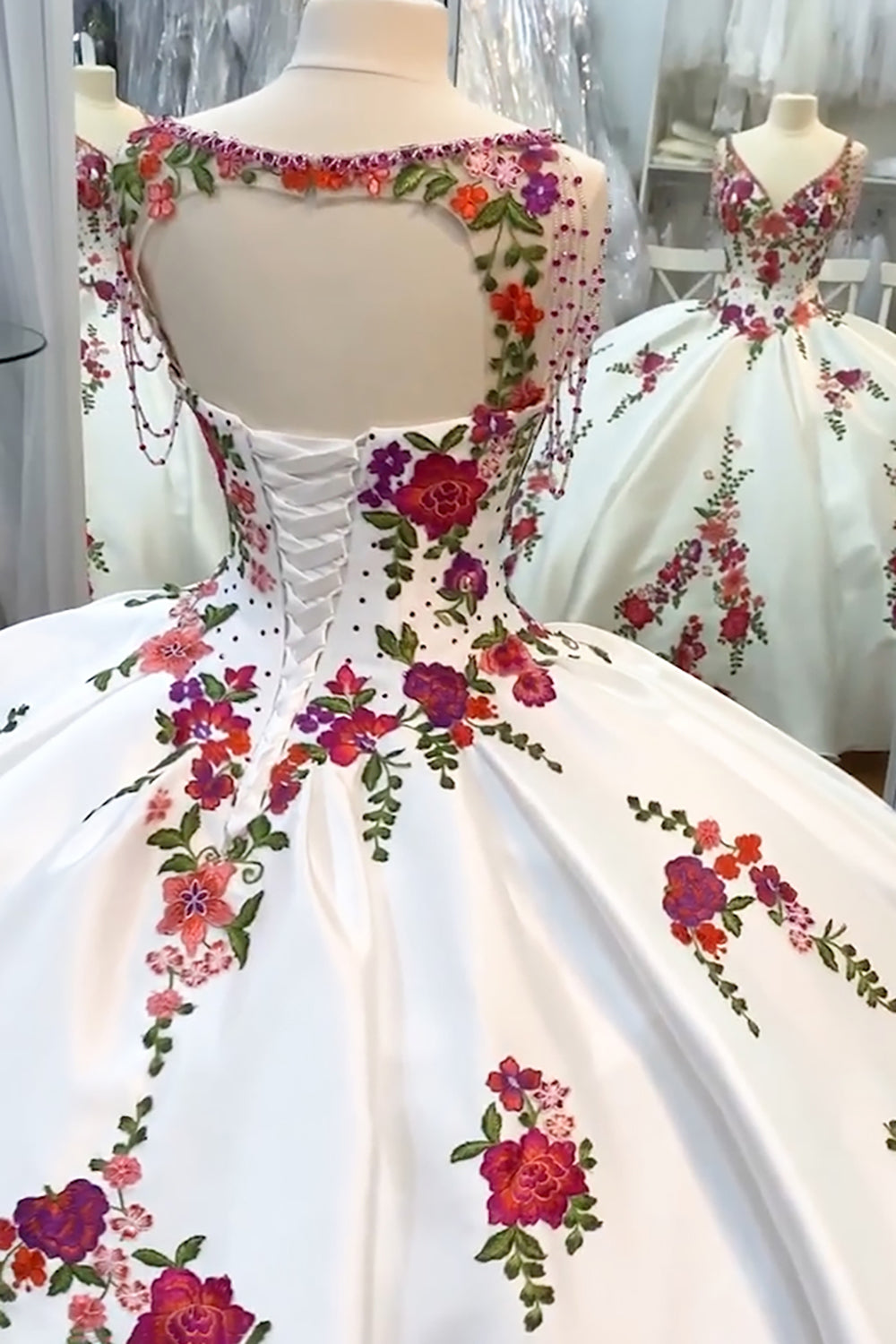 Red Applique Quinceanera Ball Gown in White Satin with V-neck and Fringe