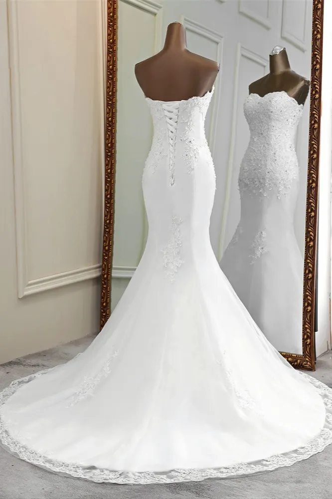 Chic Long Mermaid Strapless Lace Appliques Wedding Dress with Beadings