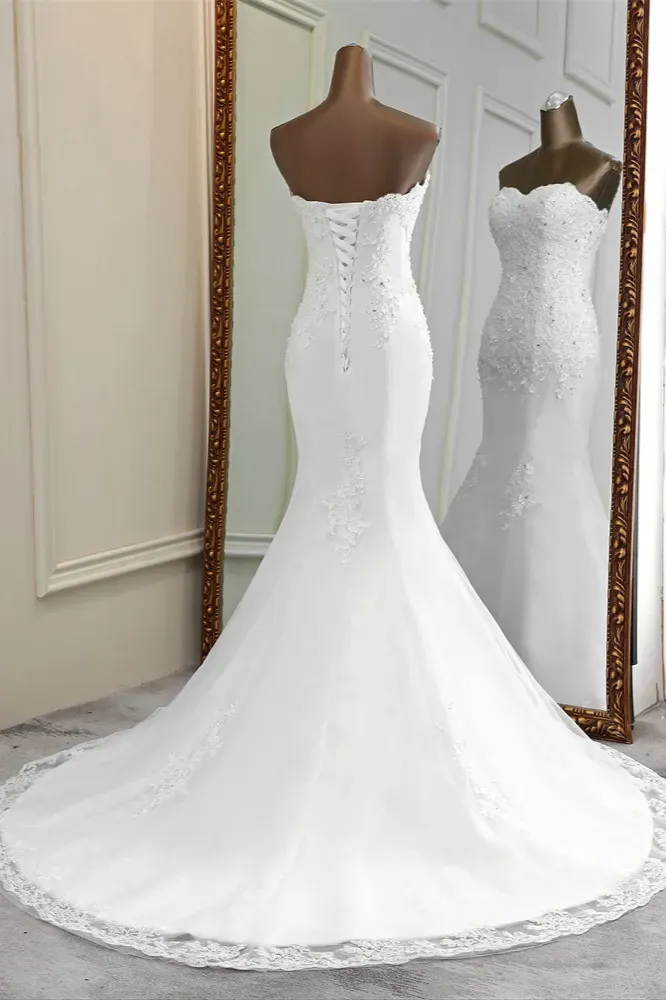 Chic Long Mermaid Strapless Lace Appliques Wedding Dress with Beadings
